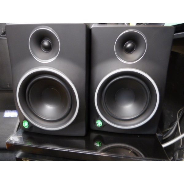 <p>Great near-field studio monitors from this legendary manufacturer.</p><p>Very good condition</p><p style="margin:0in;font-family:Calibri;font-size:10.0pt;color:#767676;"></p><ul style="direction:ltr;unicode-bidi:embed;margin-top:0in;margin-bottom:0in;" type="disc"><li style="margin-top:0;margin-bottom:0;vertical-align:middle;"><span style="font-family:Calibri;font-size:11.0pt;">Perfectly matched amps and
     drivers for optimized performance</span></li><li style="margin-top:0;margin-bottom:0;vertical-align:middle;"><span style="font-family:Calibri;font-size:11.0pt;">65 watts of Class A/B
     amplification</span></li><li style="margin-top:0;margin-bottom:0;vertical-align:middle;"><span style="font-family:Calibri;font-size:11.0pt;">Frequency Response: 38Hz -
     20kHz</span></li><li style="margin-top:0;margin-bottom:0;vertical-align:middle;"><span style="font-family:Calibri;font-size:11.0pt;">6.5" polypropylene
     woofer</span></li><li style="margin-top:0;margin-bottom:0;vertical-align:middle;"><span style="font-family:Calibri;font-size:11.0pt;">High output with controlled
     low-frequency performance</span></li><li style="margin-top:0;margin-bottom:0;vertical-align:middle;"><span style="font-family:Calibri;font-size:11.0pt;">1" silk-dome tweeter</span></li><li style="margin-top:0;margin-bottom:0;vertical-align:middle;"><span style="font-family:Calibri;font-size:11.0pt;">Flexible inputs for simple
     connection to almost any audio source</span></li><li style="margin-top:0;margin-bottom:0;vertical-align:middle;"><span style="font-family:Calibri;font-size:11.0pt;">Two levels of bass boost</span></li><li style="margin-top:0;margin-bottom:0;vertical-align:middle;"><span style="font-family:Calibri;font-size:11.0pt;">Boost/cut control over highs</span></li></ul><p></p>
