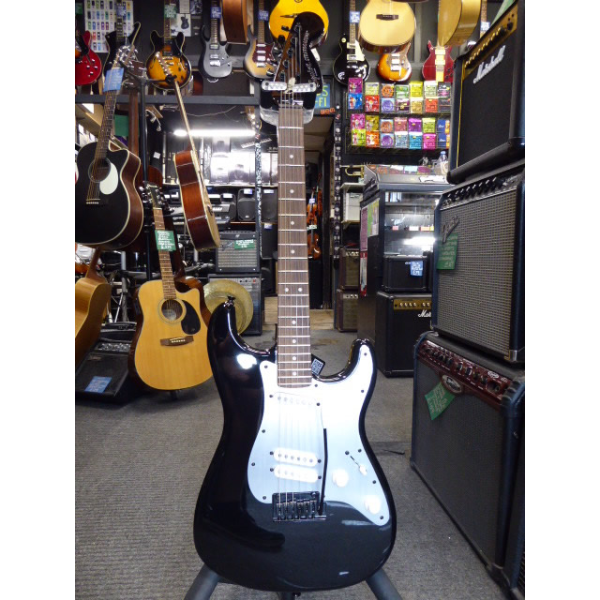 <p>Awesome stratocaster with black hardware, alnico pickups, and matching headstock.</p><p>Near mint condition.</p>