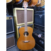 Lovely small body acoustic guitar in good condition.&nbsp; Orchestra model.