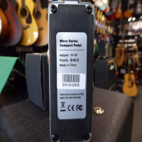 Compact analog flanger pedal in mint condition with box.