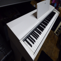 <p>Great authentic acoustic piano touch and tone suitable for any aspiring pianist. </p><p>The Graded Hammer Standard (GHS) keyboard action helps build proper finger technique and strength for an easy transition to playing on acoustic pianos. </p><p>Improved Pure CF Engine delivers expressive, high resolution recordings of the Yamaha CFIIIS concert grand piano. Damper Resonance digitally recreates acoustic piano depth of tone when pedalling, while newly improved reverbs set the stage for you to replicate the feeling of playing in a variety of different environments. With 192 note polyphony, many of the most complex piano compositions can be played without any dropped notes, and the sustained notes ring through faithfully.&nbsp;<br /><br />The Pure CF Sound Engine is the result of many years of piano-making history and expertise, combined with state-of-the-art sampling technology.</p><p>A Graded Hammer Standard (GHS) 88-key piano keyboard provides a heavier touch in the low end and lighter touch in the high end, and is similar to the hammers inside an acoustic piano. GHS is great for the aspiring pianist, because practicing with the GHS action builds proper finger technique for playing on an acoustic piano. Additionally, the matte finish of the black keys makes them less slippery when playing for extended periods of time.</p><p>Half-damper pedal control creates more detailed nuance and subtlety when playing, similar to pedaling on a grand piano. This feature allows for continuously increasing lengths of sustained notes, from slight to full, as the sustain pedal is depressed.Stereo Sustain samples provide mellow reverberations when the player depresses the damper pedal. Similarly, Damper Resonance provides broad and deep resonance when the pedal is used. The result is more realistic sound, similar to that of an acoustic piano. It is possible to detect the subtle changes that occur when the players begins to press the pedal while striking a key.</p><p>This unit is in excellent condition and has had very little use.&nbsp;</p>