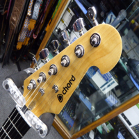 <p>Decent entry-level electric guitar with solid alder body, cherry sunburst finish, and great playability.</p><p>Excellent condition.</p>