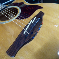 <p>Electro-acoustic Jumbo with flamed maple back &amp; sides, solid spruce top, rosewood fingerboard, and more.</p><p>Condition: A fair bit of fret wear and a few small marks, otherwise fine.</p>