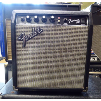 Great little 15 watt bass guitar amplifier in good condition.