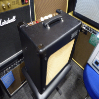 Lovely 10 watt valve guitar amplifier in great condition.